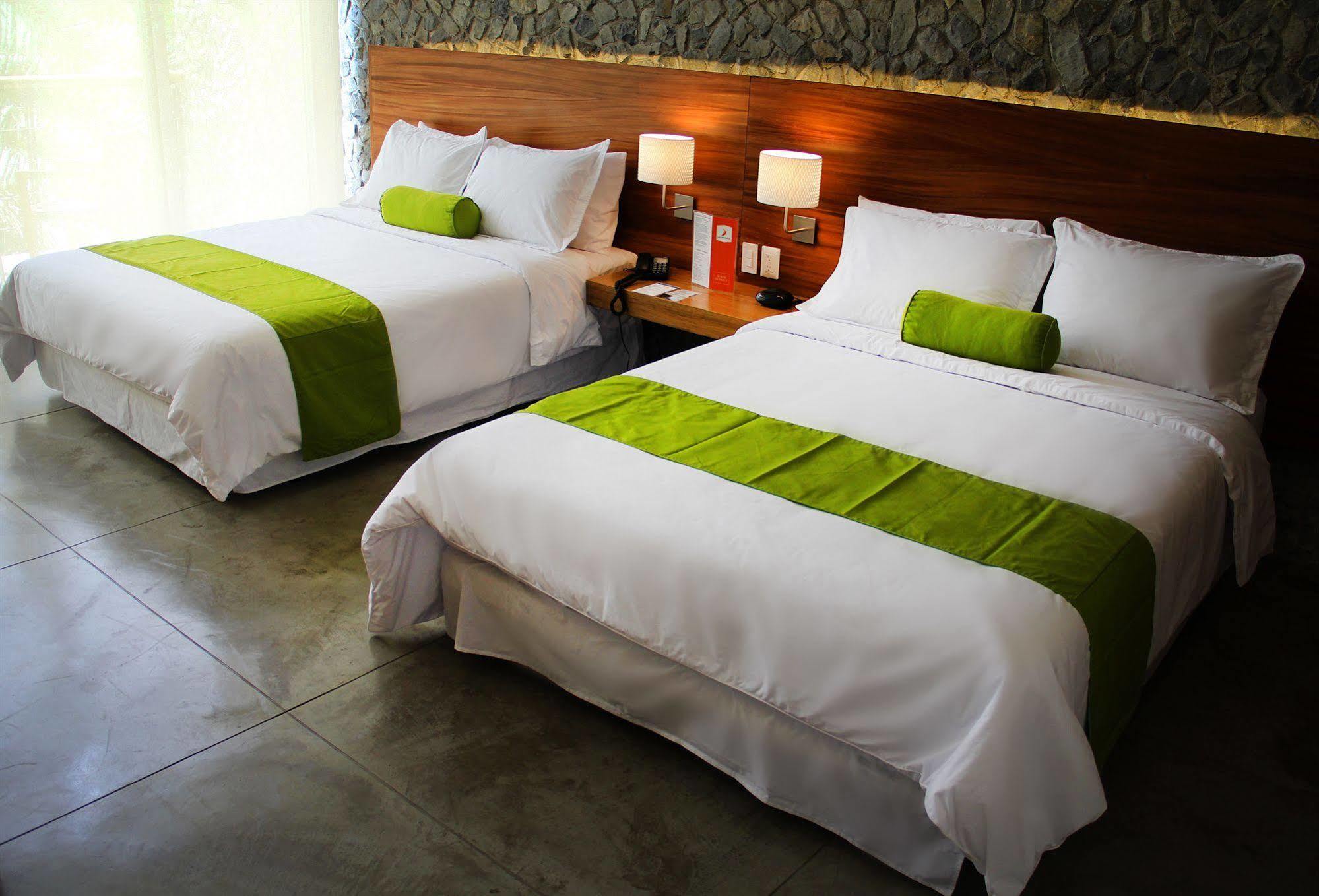 Kawilal Hotel อามาติตลัน ภายนอก รูปภาพ